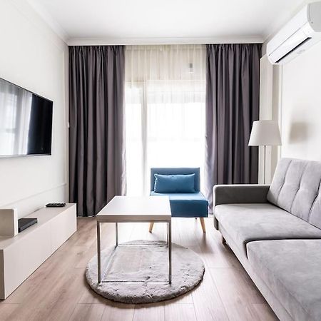Chic & Luxury Apartment By Mennica Residence Varsovie Extérieur photo